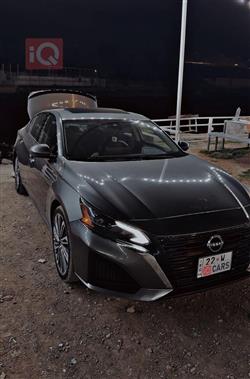 نيسان ألتيما